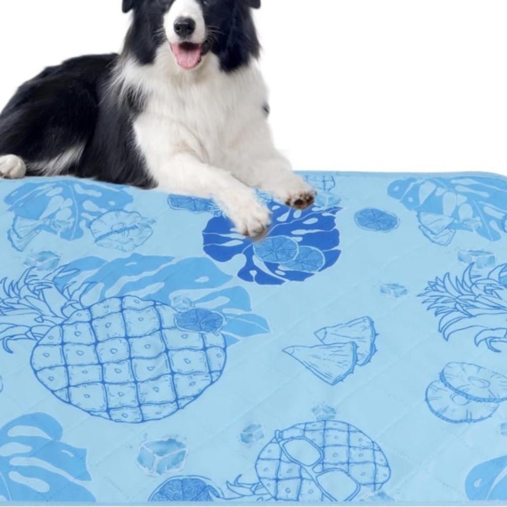 Cooling mat for pets